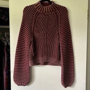 Free People never worn sweater size small.